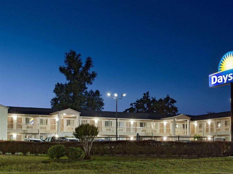 Days Inn By Wyndham Kerrville Buitenkant foto