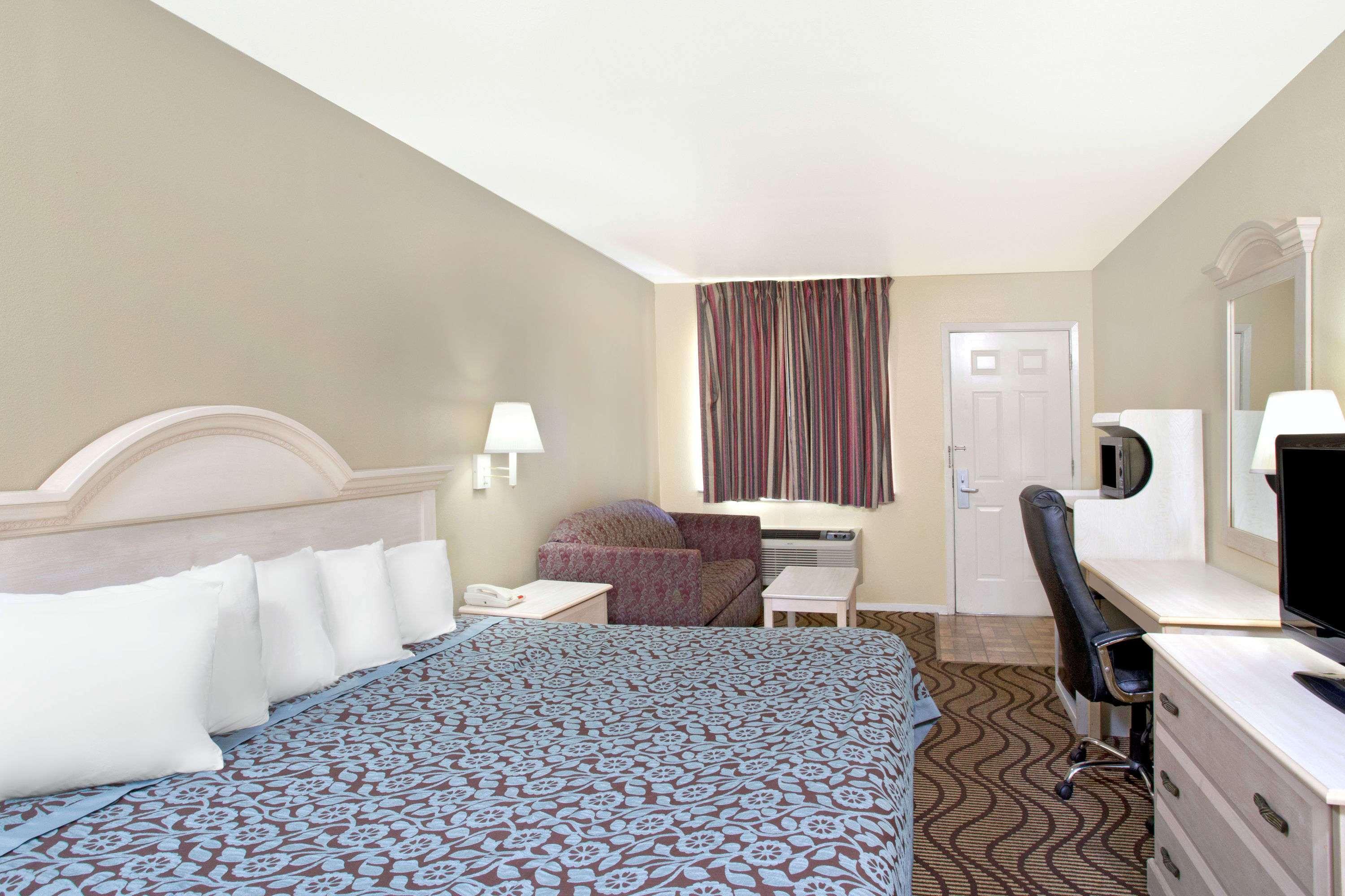 Days Inn By Wyndham Kerrville Buitenkant foto