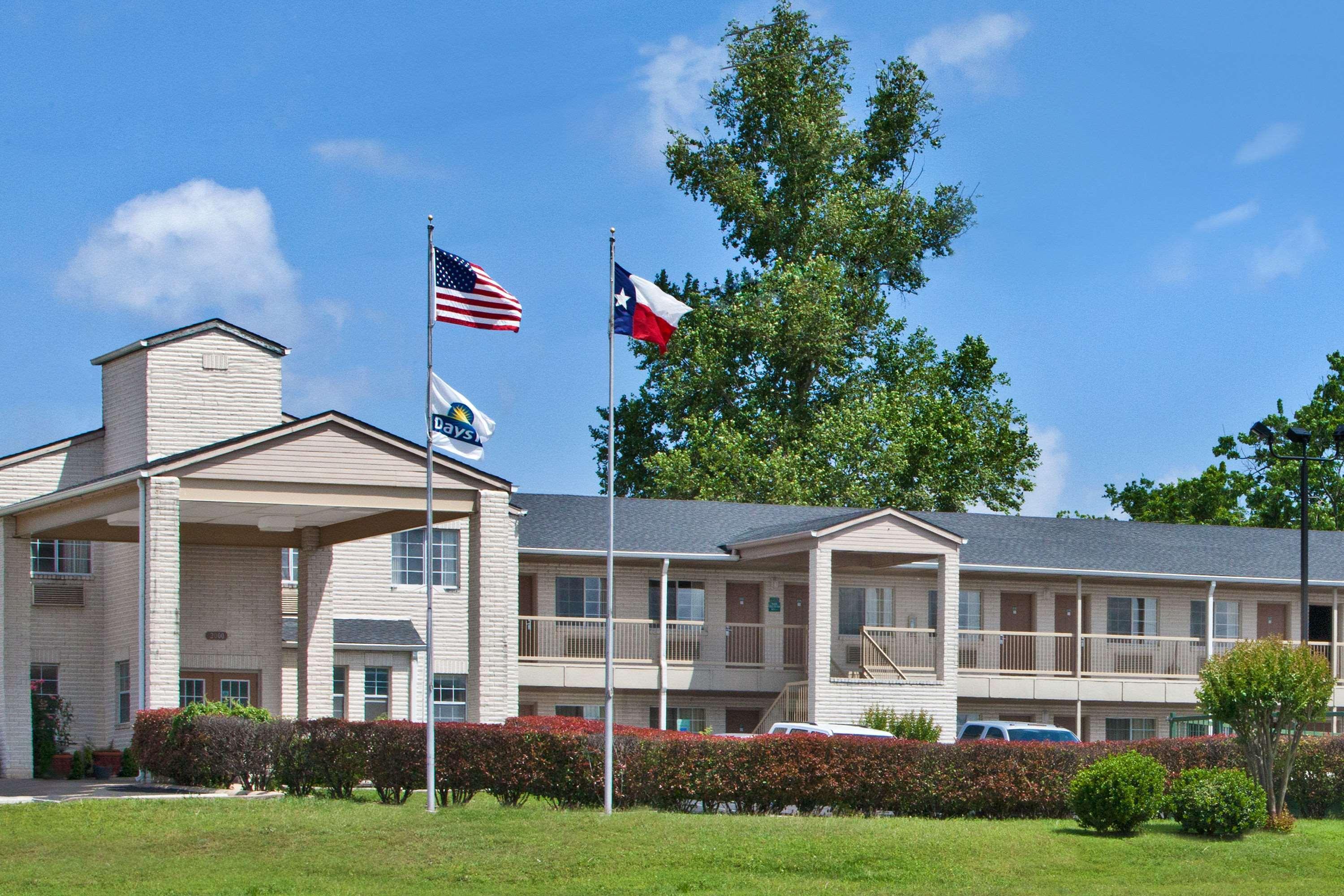 Days Inn By Wyndham Kerrville Buitenkant foto