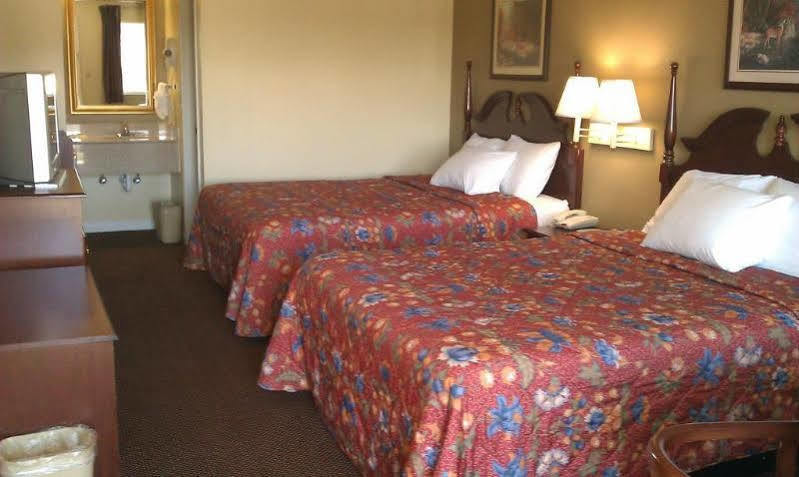 Days Inn By Wyndham Kerrville Buitenkant foto